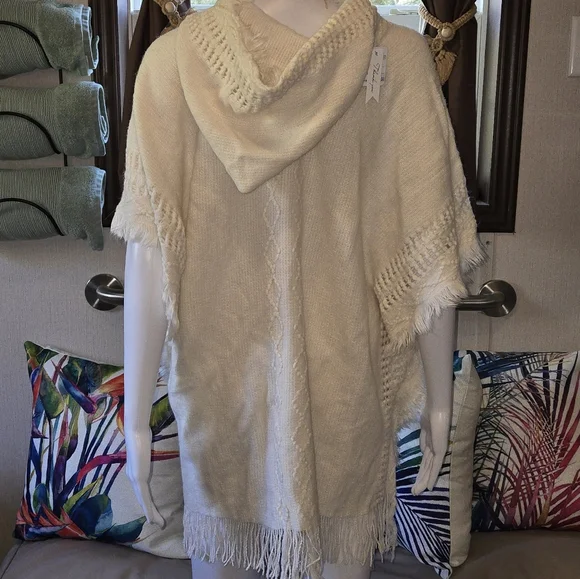 New! Beach Cover up Pullover Shawl - Picture 4 of 5